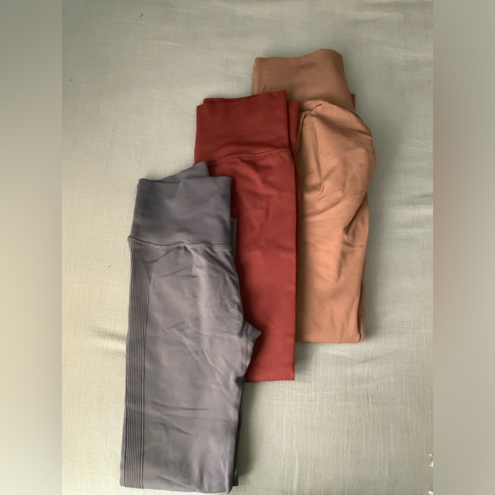Amazon Leggings Size Small (Aoxjox, YEOREO) Coffee, Dark Grey, & Cherry Mahogany